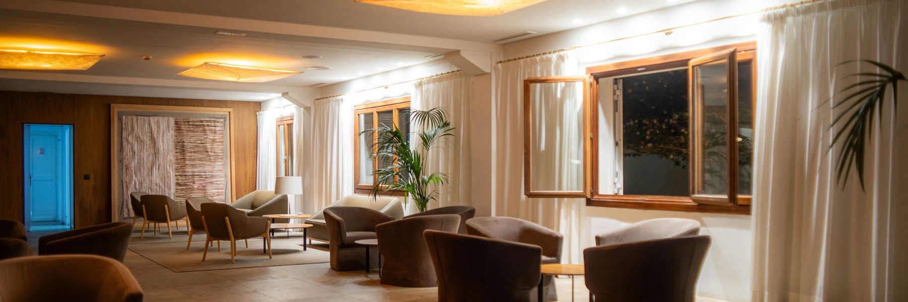Hospitality & travel